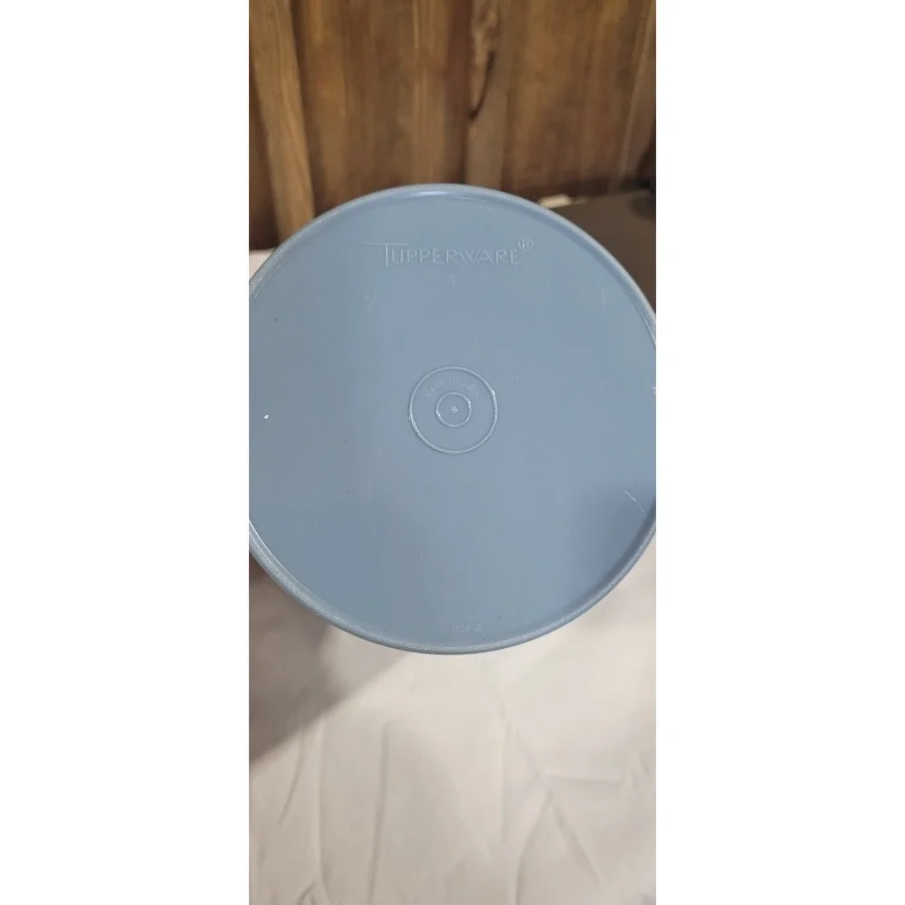 Tupperware vintage country